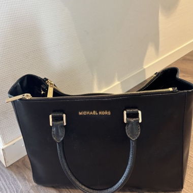 Michael Kors Tasche mit echt Leder 