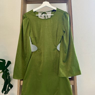 Grünes Cut Out Kleid
