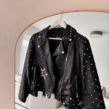 Leder Jacke mit Nieten