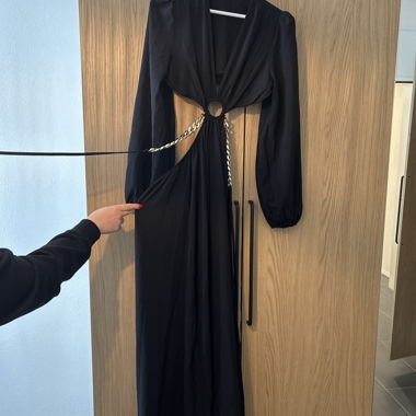 Schwarzes langes Kleid