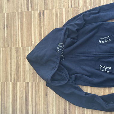 Hoodie mit Deko
