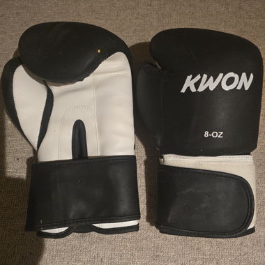 KWON Boxing Gloves 8 oz