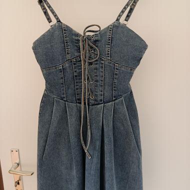 Denim dress with lacing