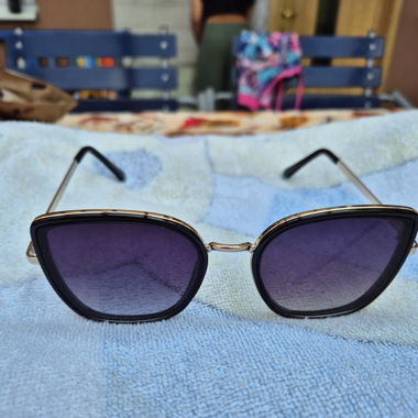 Sonnenbrille