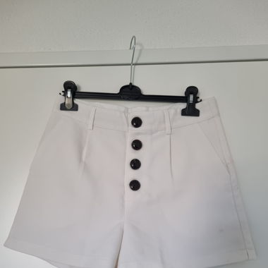 Short blanc 