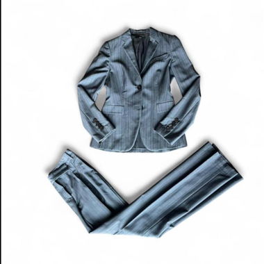Grey boss full suit (34)