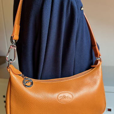 Longchamp baguette bag Le Foulonné orange.