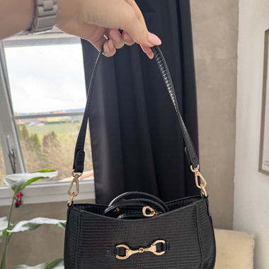 Sac bandoulière et épaule 
