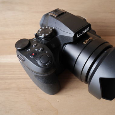 Lumix FZ300
