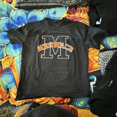 T shirt mennace