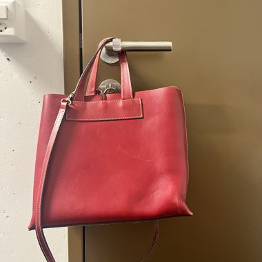 Sac en cuir rouge