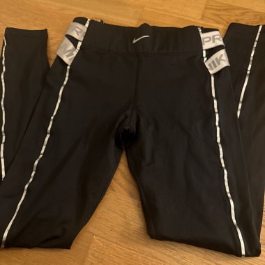 Sports trousers