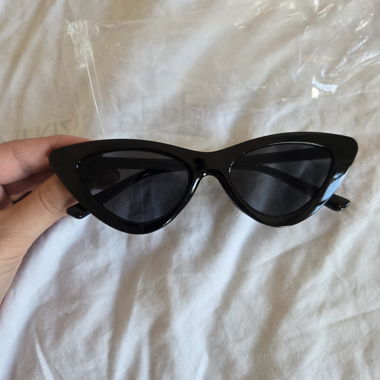 Black Cat-Eye Sunglasses
