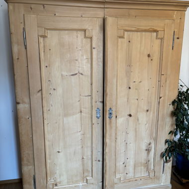 Verkaufe gebrauchten Bauernschrank