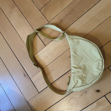 Uniqlo bag