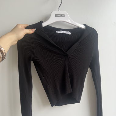 Schwarzes Longsleeve