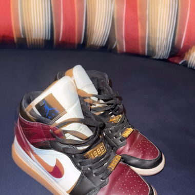 Air Jordan 1 mid