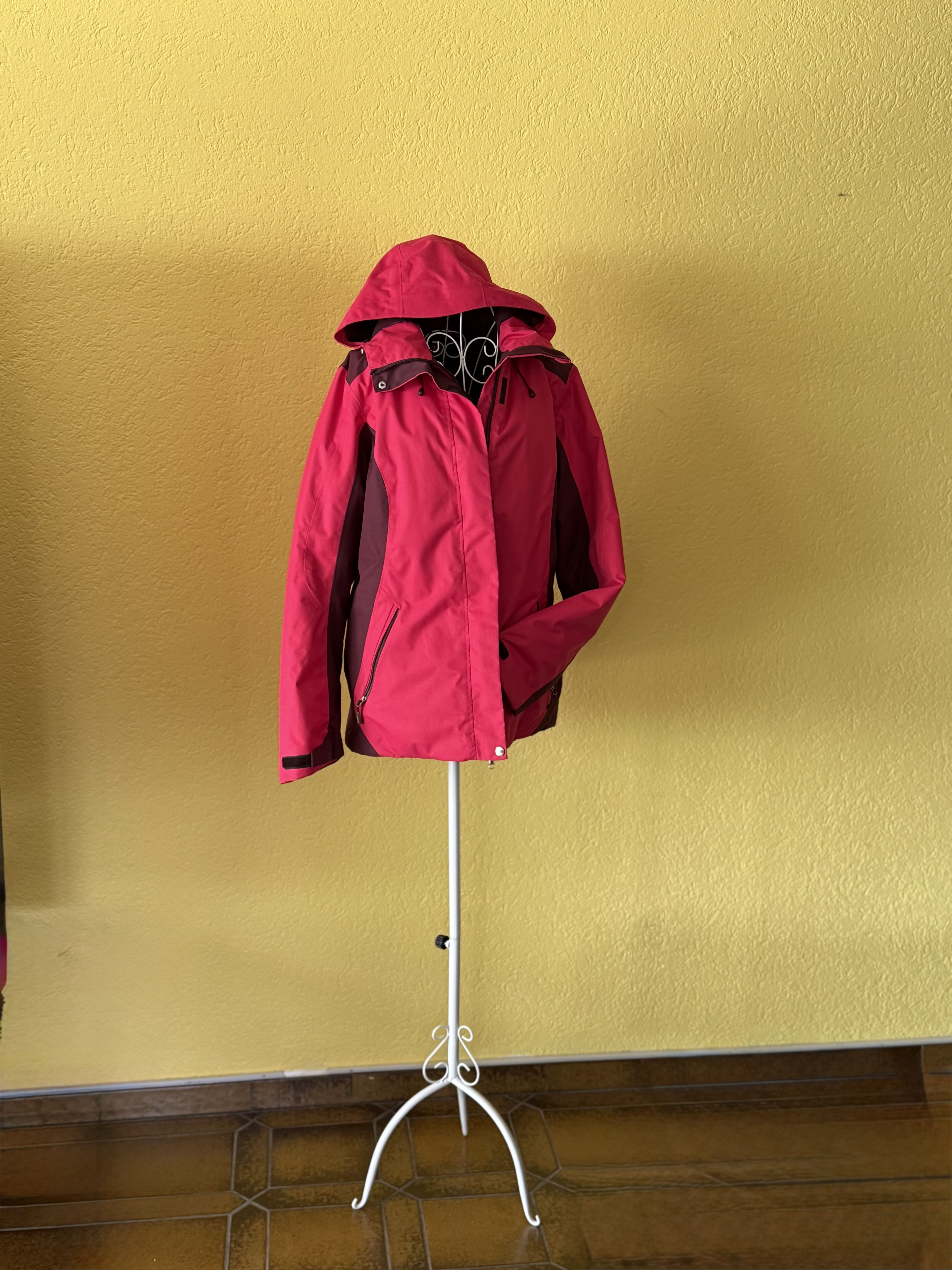 Women's winter sports jacket