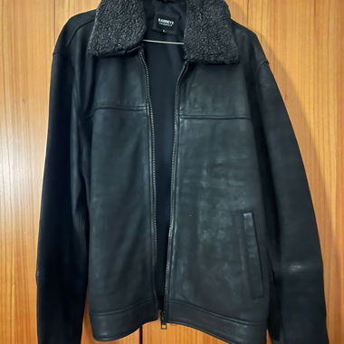 Barneys Lederjacke