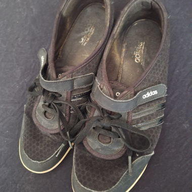 Baskets Adidas en taille 41 1/3
