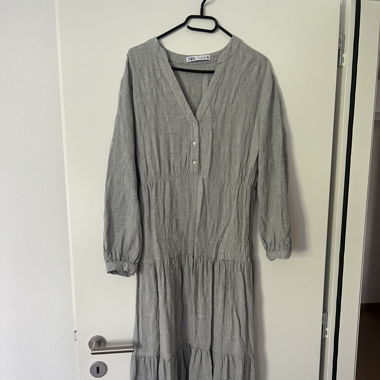 Langes, weites Kleid