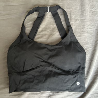 Sports Bra with Removable Pads