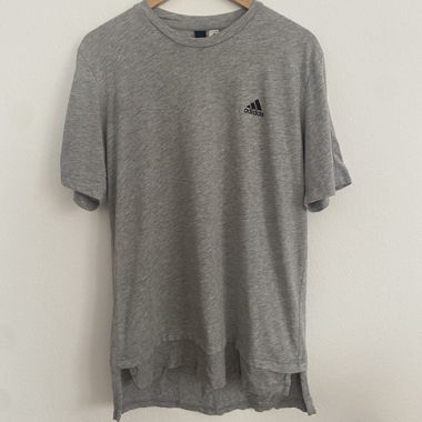 Grey Adidas T-shirt – Size M