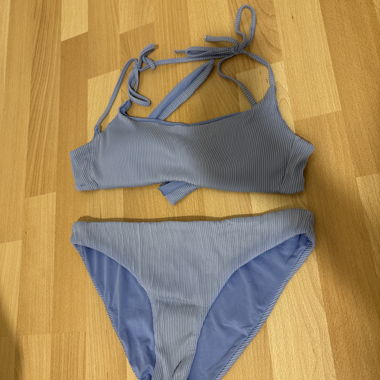 Bikini bleu