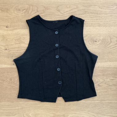 Black Sleeveless Vest