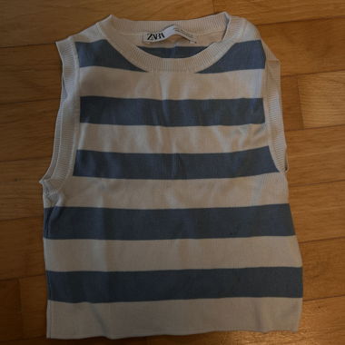 Top in maglia a righe Zara