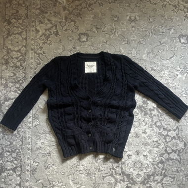 Cardigan Abercrombie lavorato a maglia blu scuro