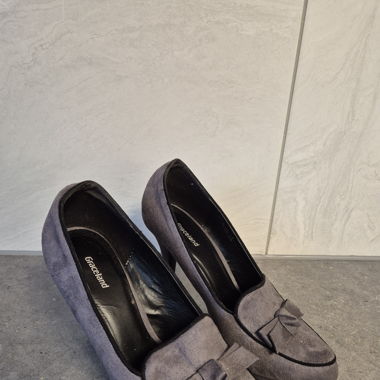 Pumps grau elegant