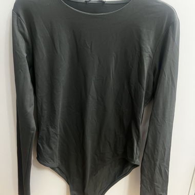 Green long-sleeve bodysuit