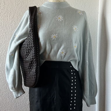 Pull bleu ciel H&M avec bordure