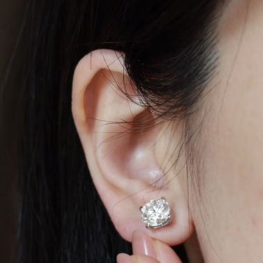 Clous d’oreilles en diamant de laboratoire 0.30 ct