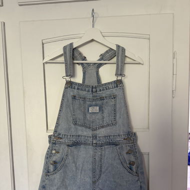 Levis Vintage Latzhose kurz (S)