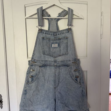 Levis Vintage Latzhose kurz (S)