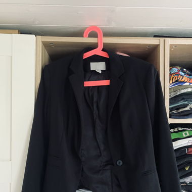 Schwarzer Blazer