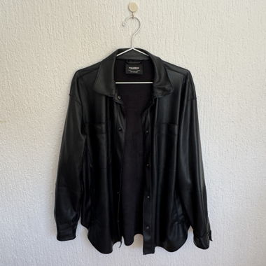 Black “leather” jacket Pull&Bear S