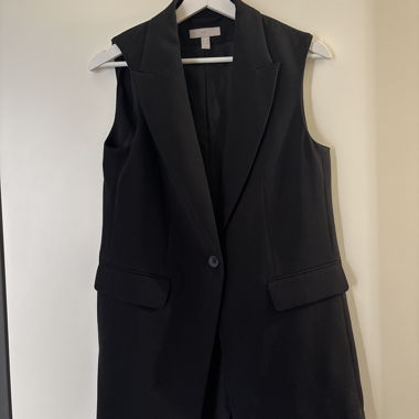Black long vest XS