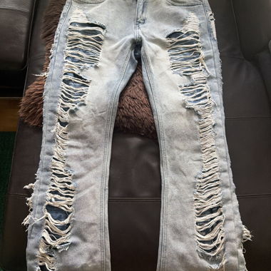 Jeans strappati in look destroyed – Azzurro chiaro