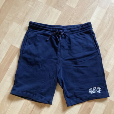 short training shorts (GAP)