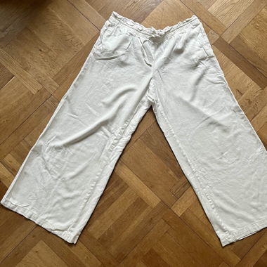 Weisse Leinenhose