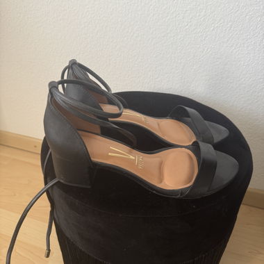 Black Vizzano block-heel sandals