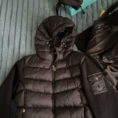 Moncler long sleeve jacke