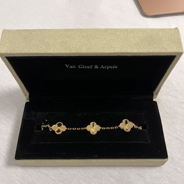 Van Cleef Armband Gold