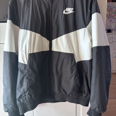 Nike Windbreaker Jacke