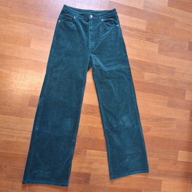 Grüne Cordhose DIVIDED H&M Grösse 40