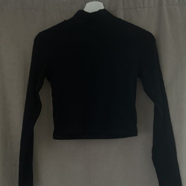 black turtleneck langarm shirt
