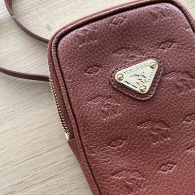 Wollerus Phone Pouch